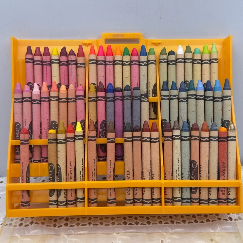 Vintage Crayola 72 Yellow Plastic Carrying Case Crayon Set Binney & Smith Retro